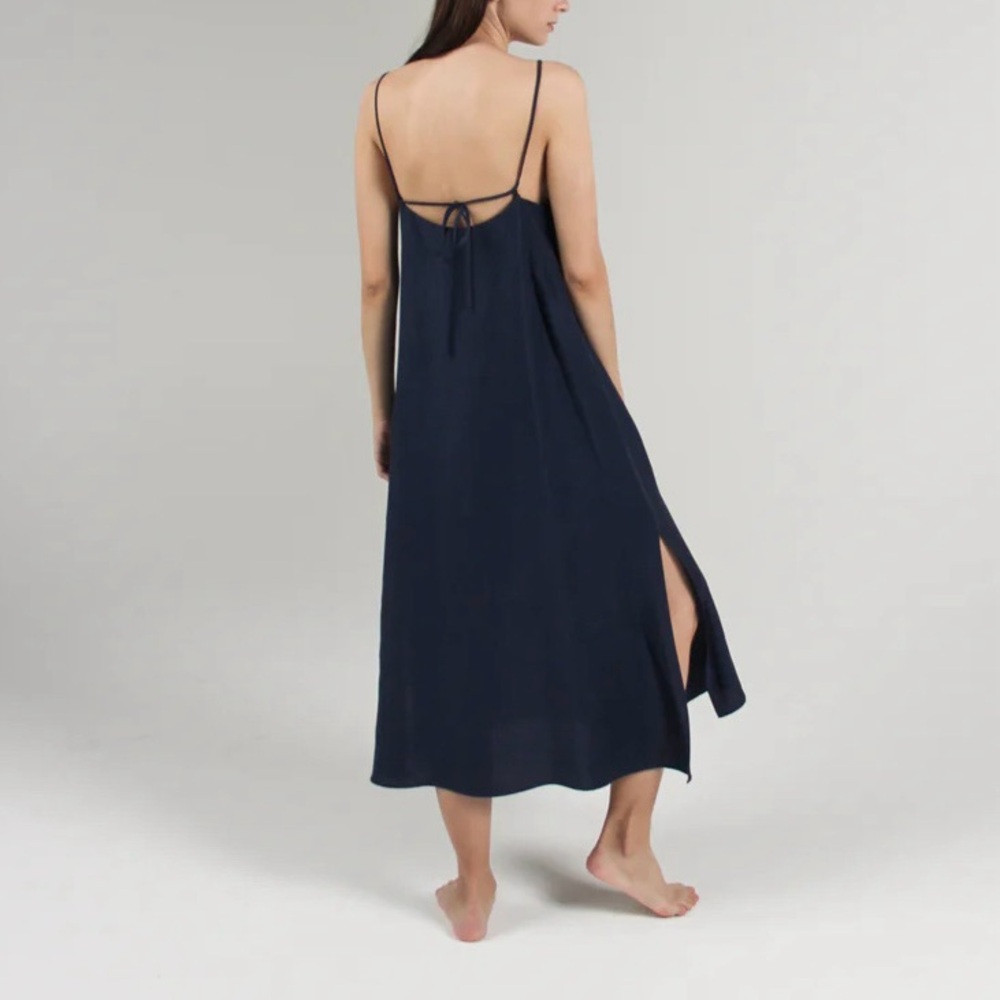 Par en Par the Cala slip in handwoven cotton (indigo)